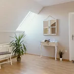 Pihi Vendeghaz 바다초니토마이