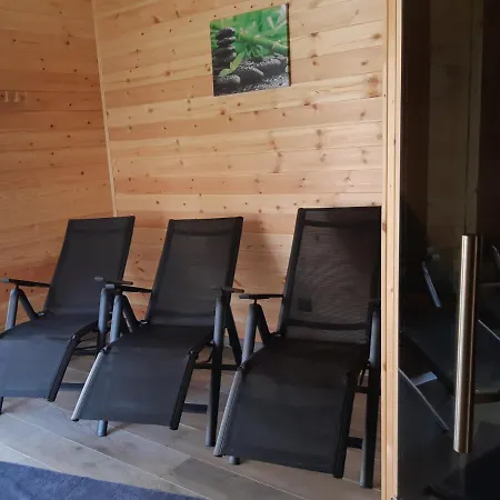 Pihi Vendeghaz 4* Badacsonytomaj