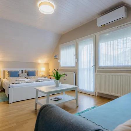 Guest house Pihi Vendeghaz