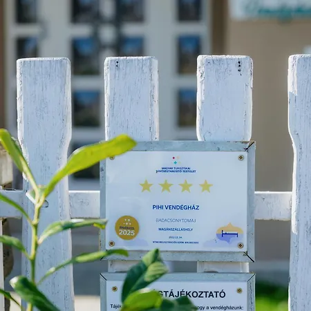 Pihi Vendeghaz 4* Badacsonytomaj