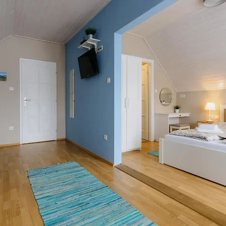 Pihi Vendeghaz Guest house Badacsonytomaj