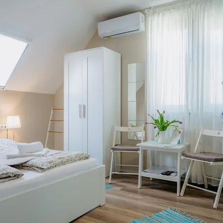 Guest house Pihi Vendeghaz